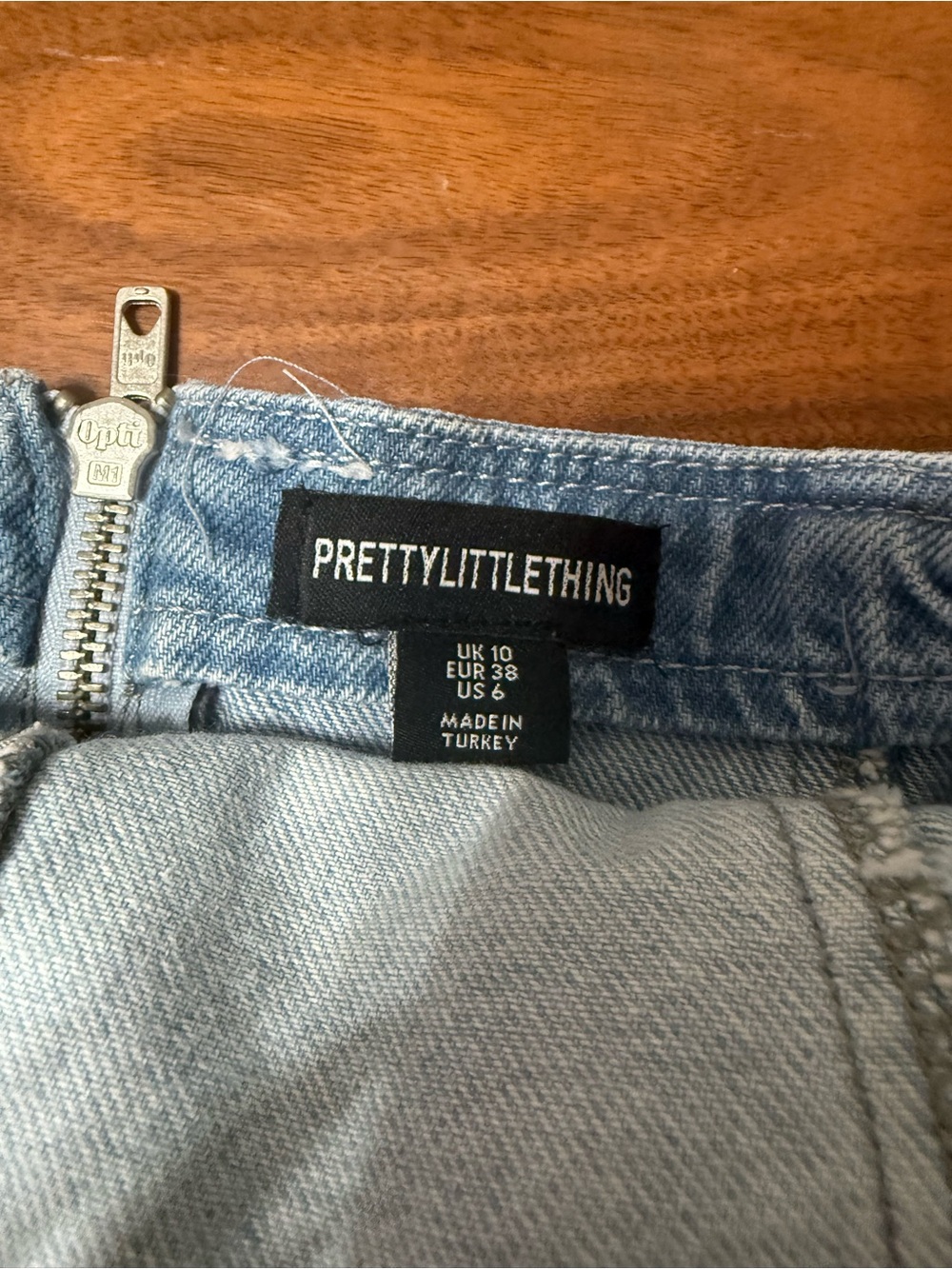 PrettyLittleThing Light Blue Denim Tube Dress - Picture 3 of 5